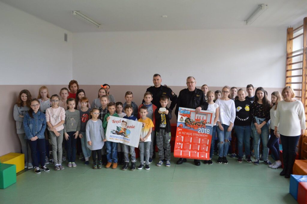 Odwiedziny strażaków w szkołach gminy Klukowo