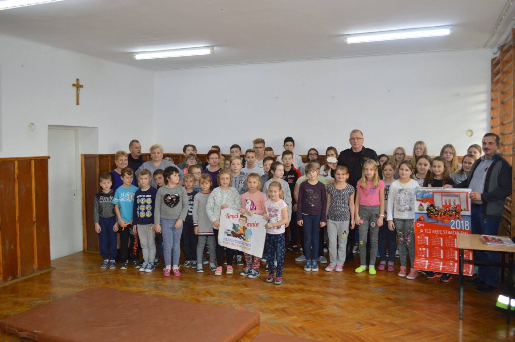 Odwiedziny strażaków w szkołach gminy Klukowo