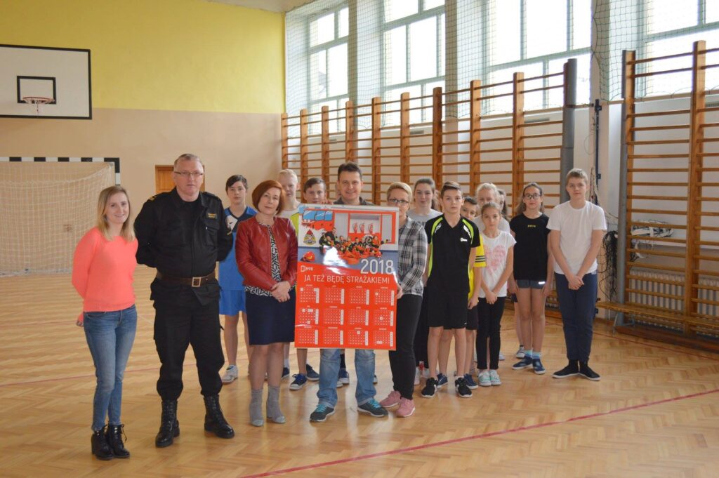Odwiedziny strażaków w szkołach gminy Klukowo